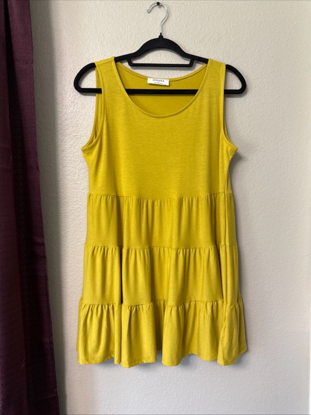 #803 Zenana Gold Sleeveless Baby Doll Tunic Size Large
